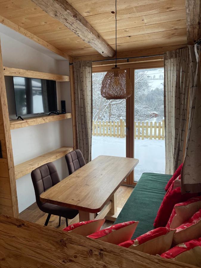 Chaleny - Das Erste Tiny House Chalet Im Zillertal هينزنبرغ المظهر الخارجي الصورة
